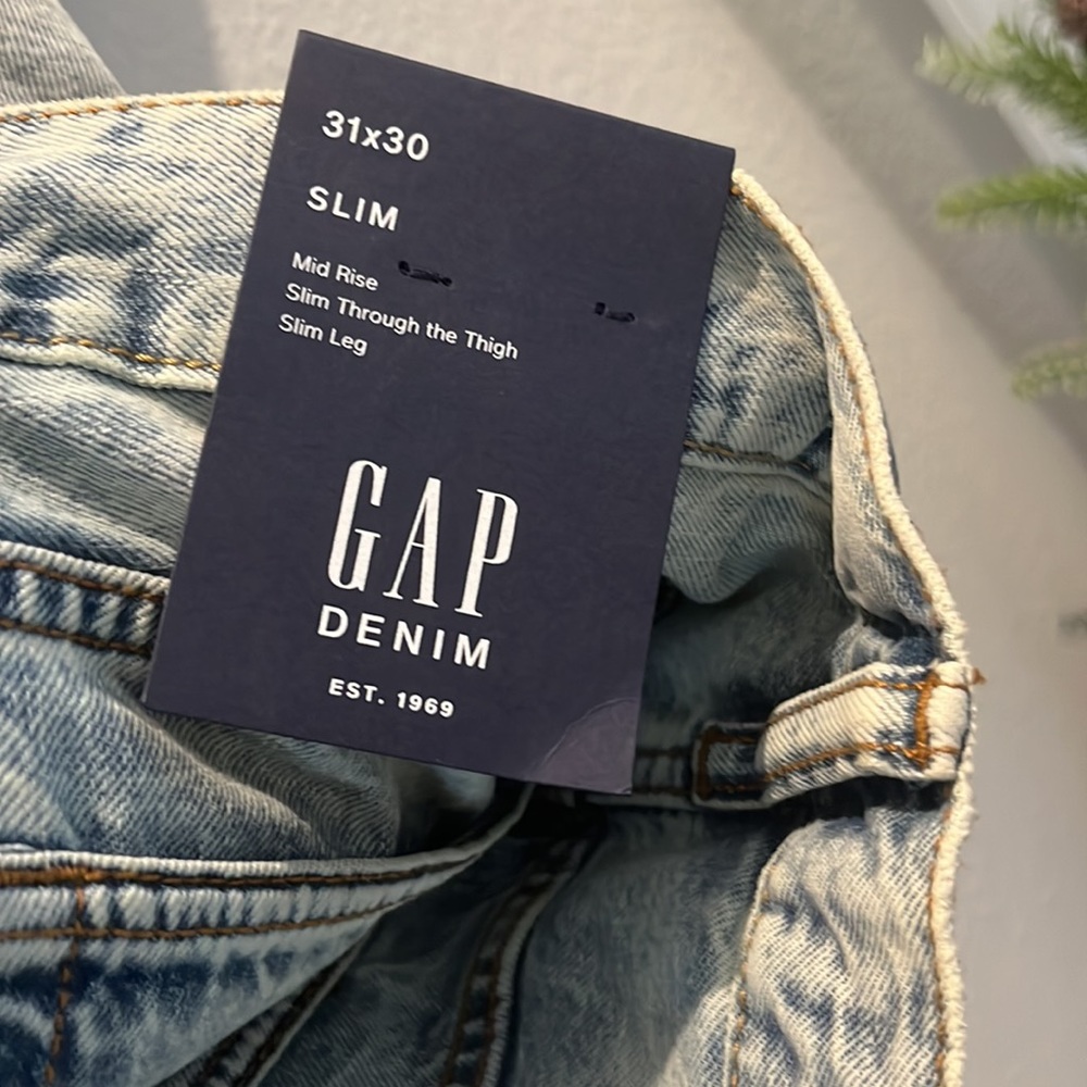 NWT Gap Denim - Picture 2 of 3
